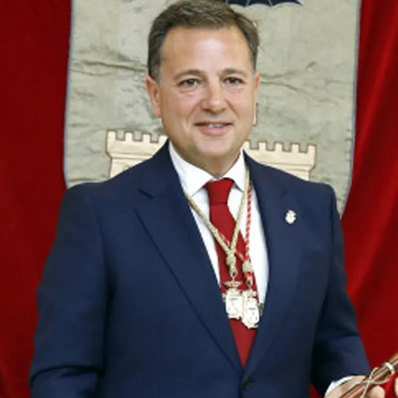 Manuel Serrano, Alcalde de Albacete, cliente de auria